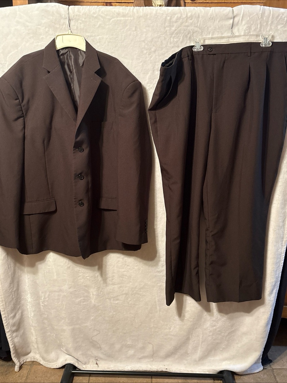 Lucci Men's Brown Two-Piece Suit - Classic Notch Lapel Set